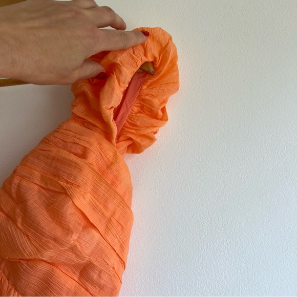 Grey Bandit Getaway Dress in Orange - Picture 9 of 16